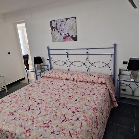 Apartamento La casa Minou Génova Exterior foto
